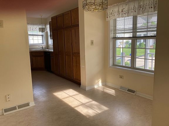 2nd image of 314 Furlong Ln