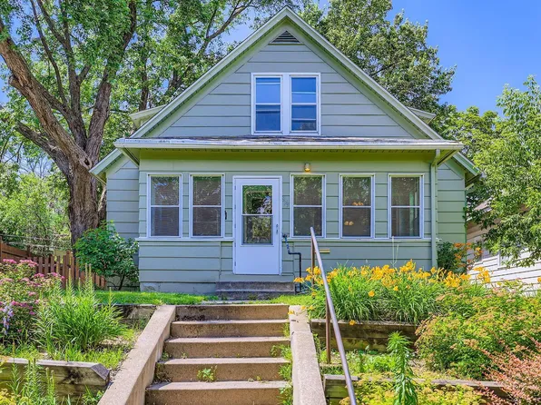 979 Livingston Ave, West Saint Paul, MN 55118