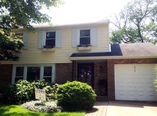 512 S Stone Ave, La Grange, IL 60525