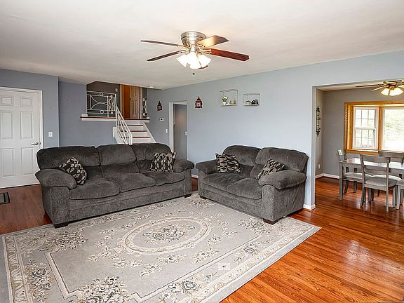 3rd image of 5614 Green Acres Ct