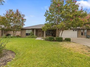 701 Lakewood Ln, Grapevine, TX 76051