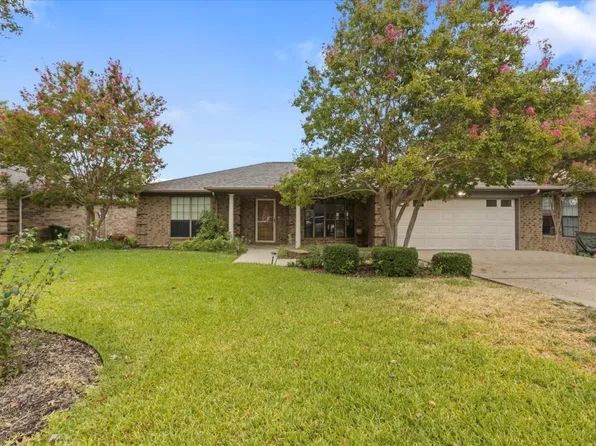 701 Lakewood Ln, Grapevine, TX 76051