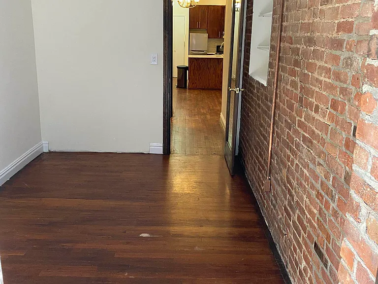 428 E 77th St #1B — Photo 7