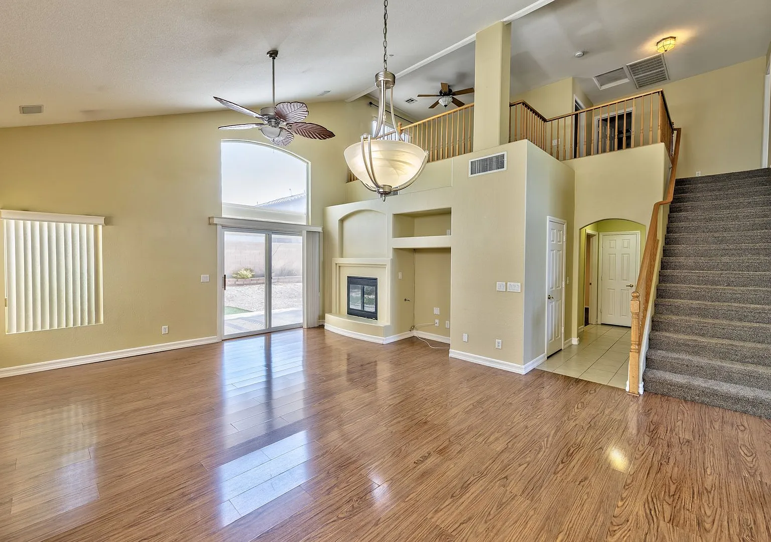 933 Scarlet Haze Avenue, Las Vegas, Nevada 89183 — Photo 2