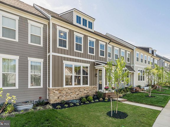 2nd image of 1809 River Heritage Blvd