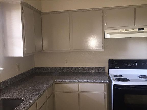 4th image of 4710 Airport Blvd APT 307
