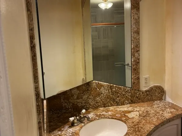 1672 Kanalui St, Honolulu, HI 96816