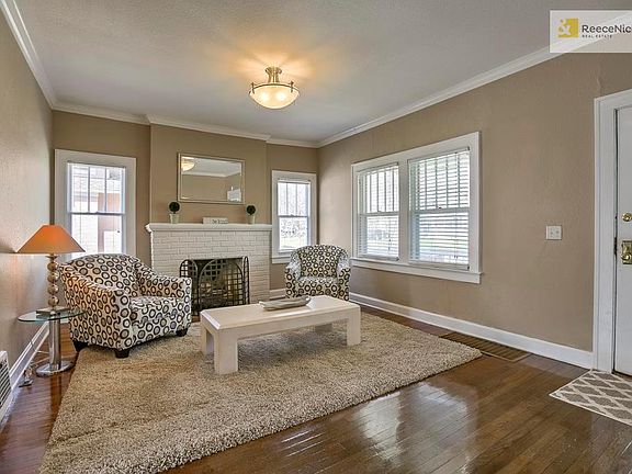 3rd image of 7424 Madison Ave