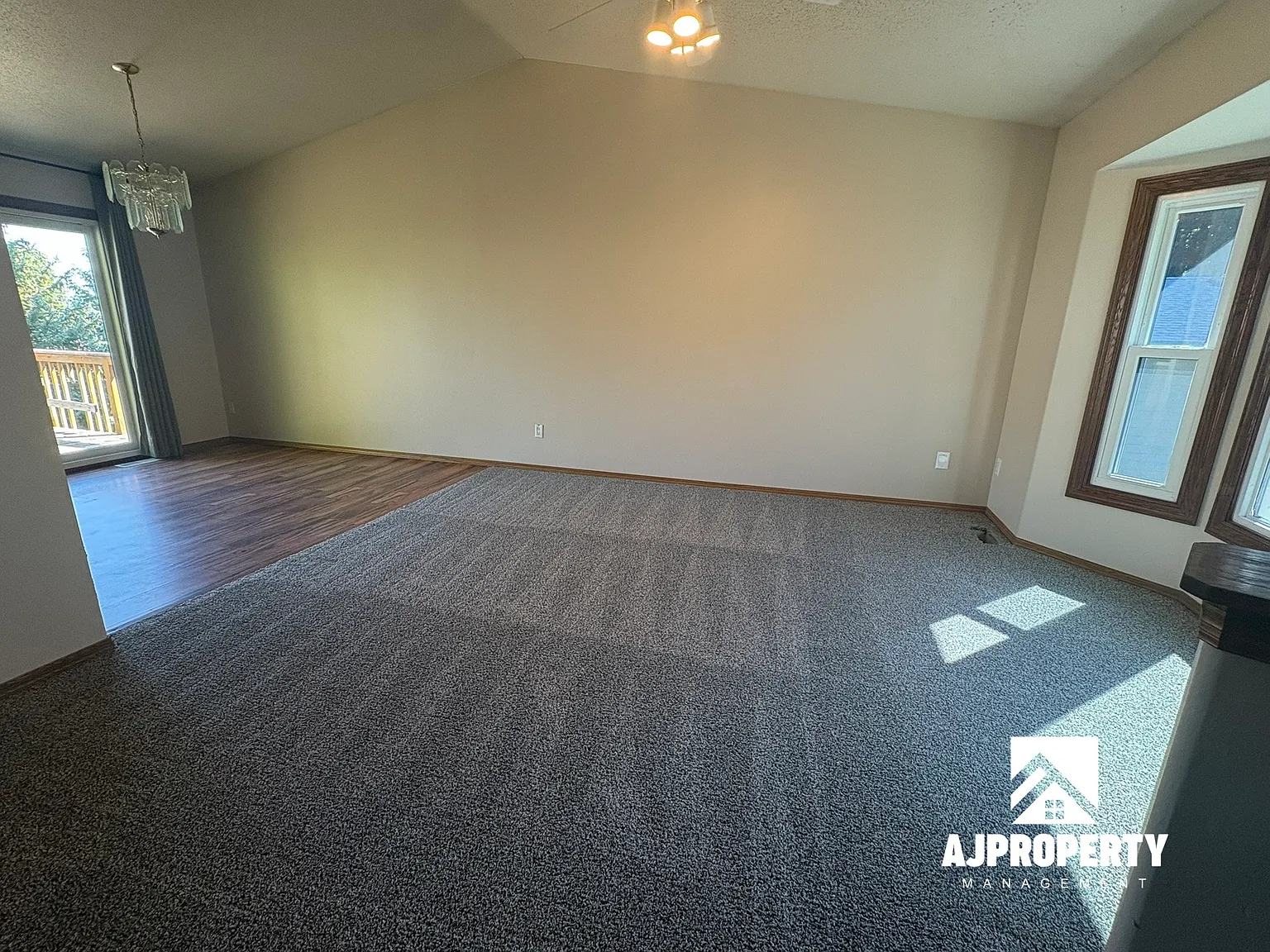 4 bed, 1800 sqft, $2,300 — Photo 4