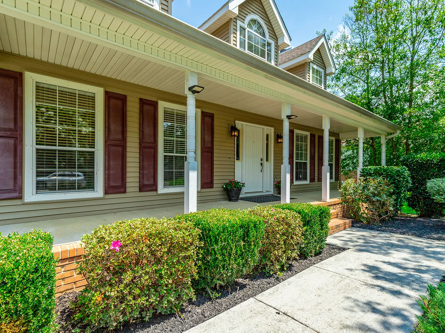 6405 Flag Point Dr — Photo 4