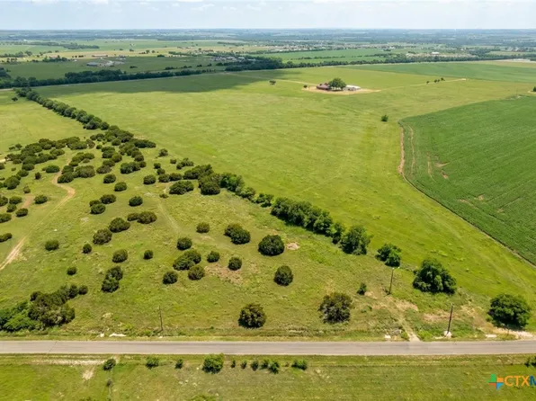 562 County Road 154 Rd, Georgetown, TX 78626