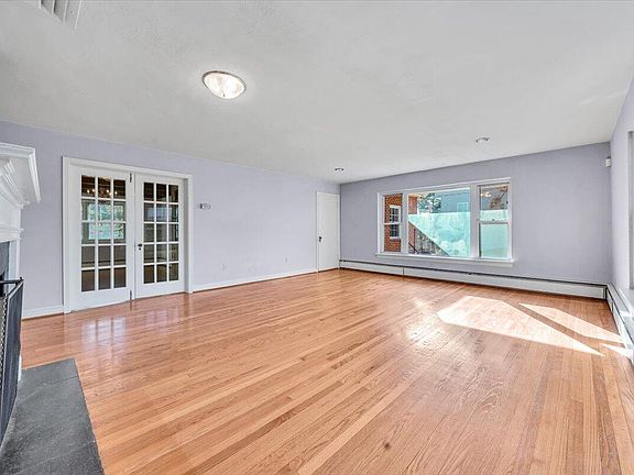 4th image of 3208 Clearview Dr