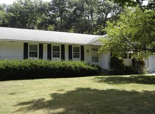 105 Fenwood Rd, Longmeadow, MA 01106