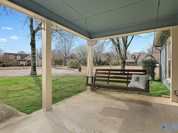 3rd image of 1055 Teenajo Dr SE