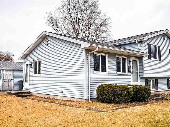 3rd image of 1703 Crestwood Blvd