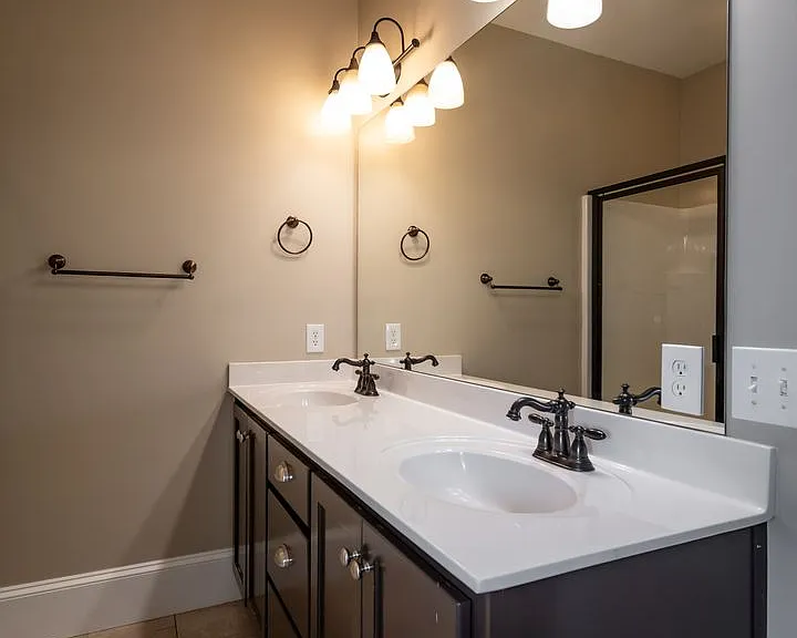 83 Charter Oak Dr — Photo 35