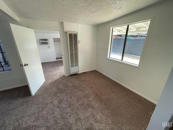 bakersfield-california-18937308 picture