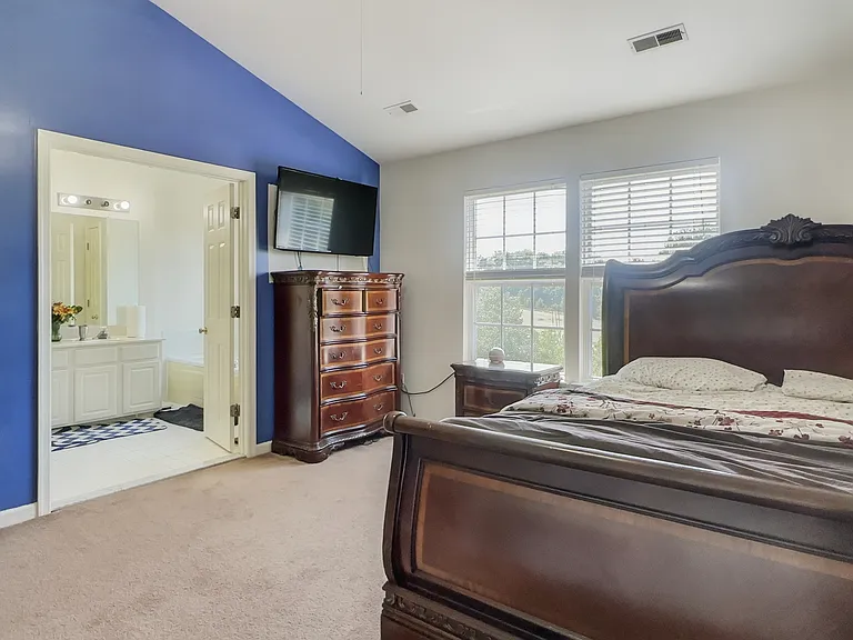 8797 Stonehouse Dr — Photo 11