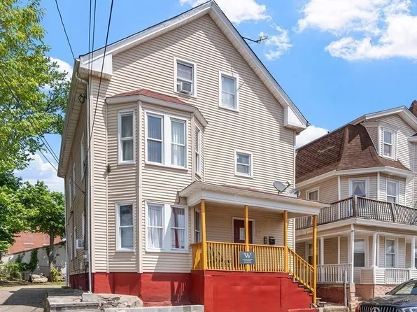 117 Burnett St, Providence, RI 02907
