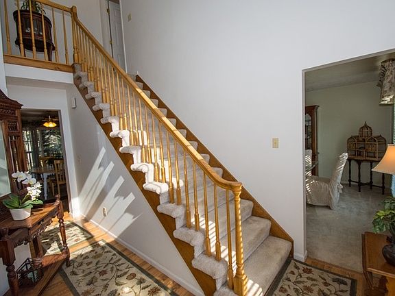 4th image of 5241 Finch Dr
