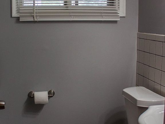 5th image of 27440 Audrey Ave