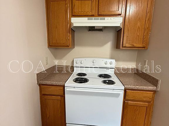5th image of 1355 N Cleveland Ave