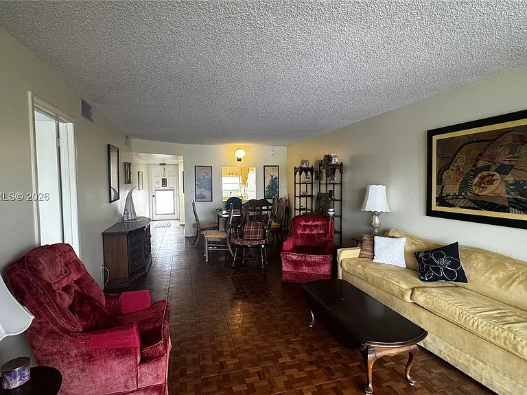 9423 S Hollybrook Lake Dr #203 — Photo 4