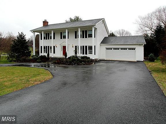 2nd image of 12475 White Oak Ct
