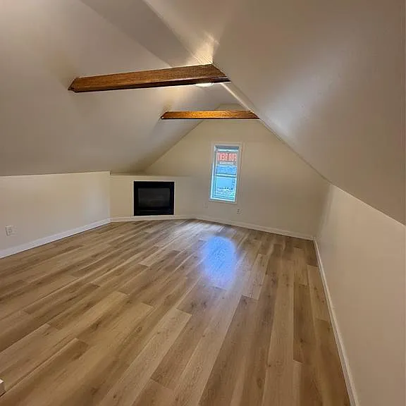 699 Charlotte St #UPPER — Photo 10