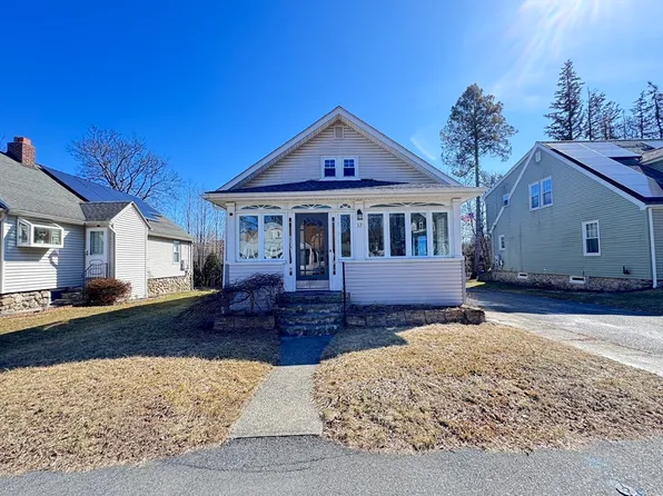 37 Mann St, Worcester, MA 01602