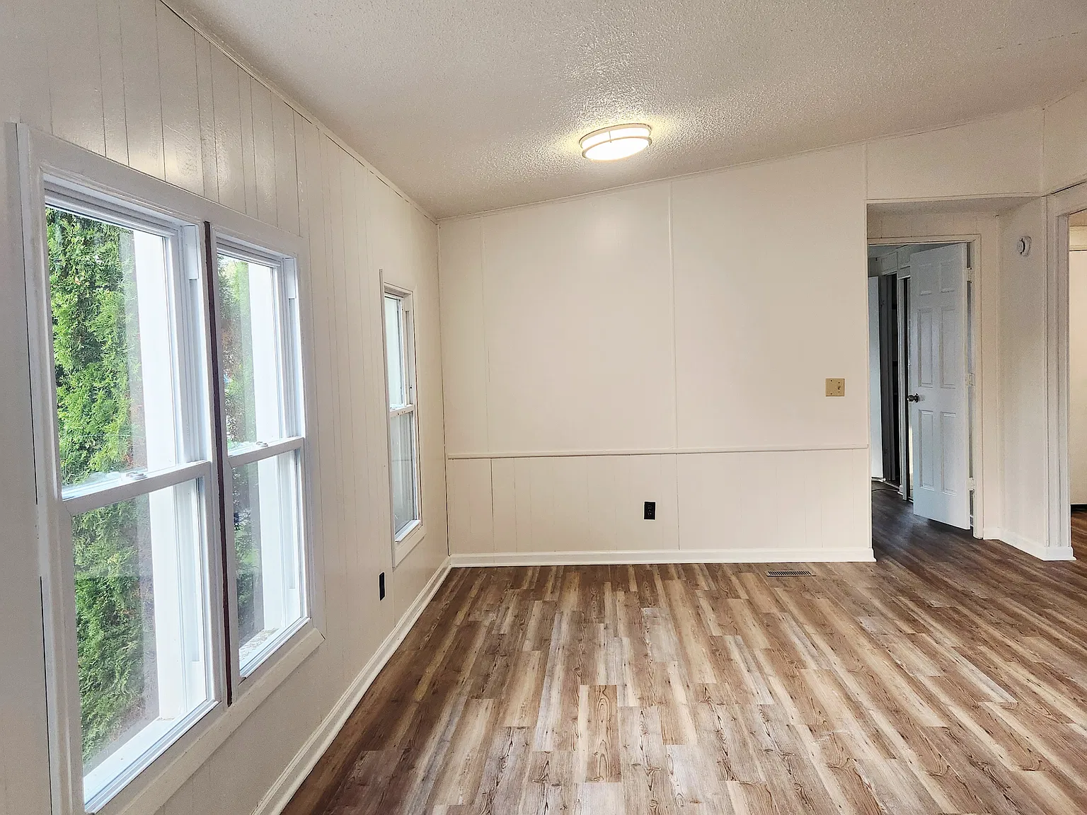 3 bed, 1248 sqft, $2,000 — Photo 4