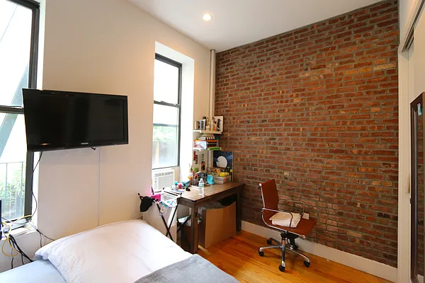 Rented by Compass | media 14