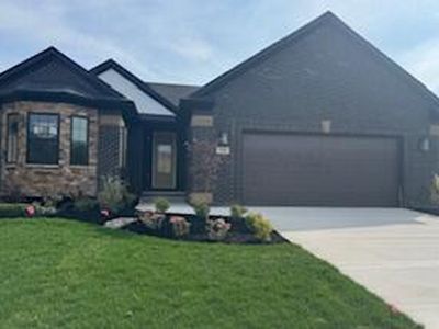 37656 Schoolcraft Rd, Livonia, MI, 48150