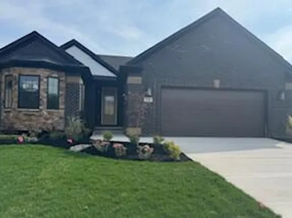 755 Henning St #28, Dundee, MI 48131