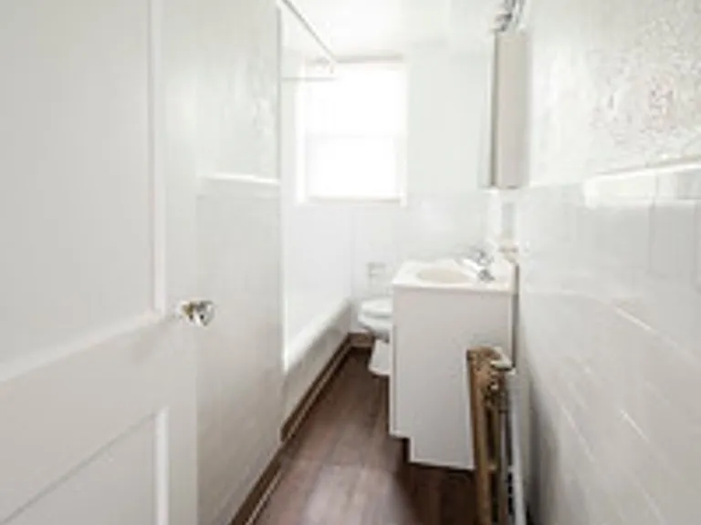 English Manor Apartments- Beautifully kept secret in Mt. Airy — Photo 20