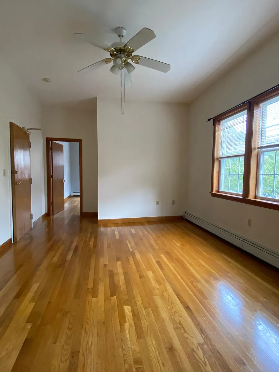 Building Photo - 75 Pleasant St #1
