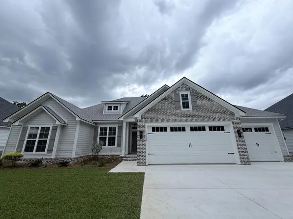 5048 Hatfield Cir, Hahira, GA 31632