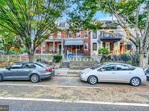 3rd image of 4021 Illinois Ave NW