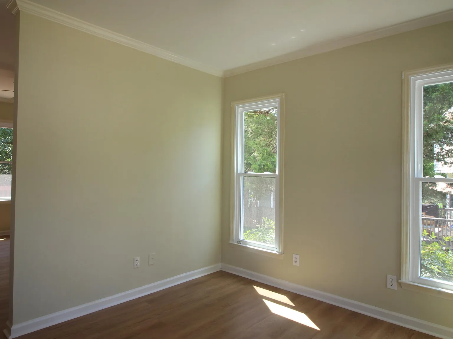 4 bed, 2.5 bath, 1830 sqft, $2,075 — Photo 3