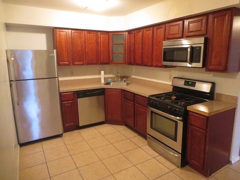 1st image of 91 Martens Ave APT 3