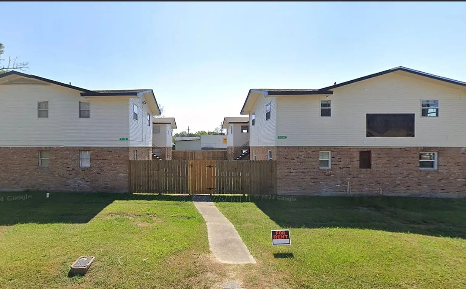 2575 Primrose Street — Photo 1