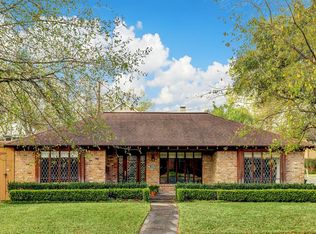 2202 Robinhood St, Houston, TX 77005