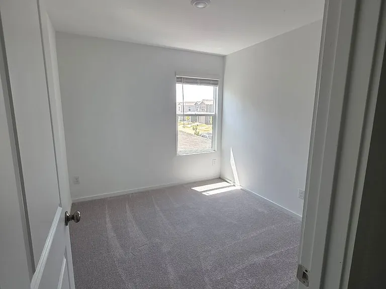 12192 Morgan Dr — Photo 8