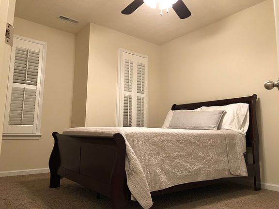 5th image of 4110 Sun View Dr