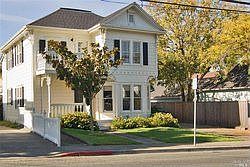 1st image of 418 Petaluma Ave