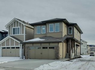 17 W Andalusian Rd, Cochrane, AB T4C3B7