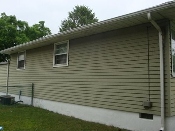 5th image of 1842 43rd St