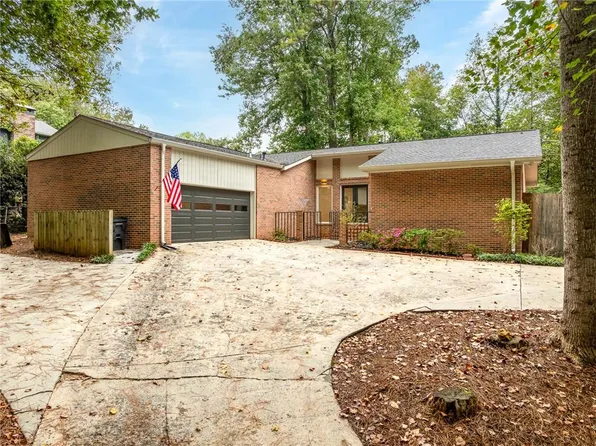 3290 Custer Lake Dr NW, Marietta, GA 30064
