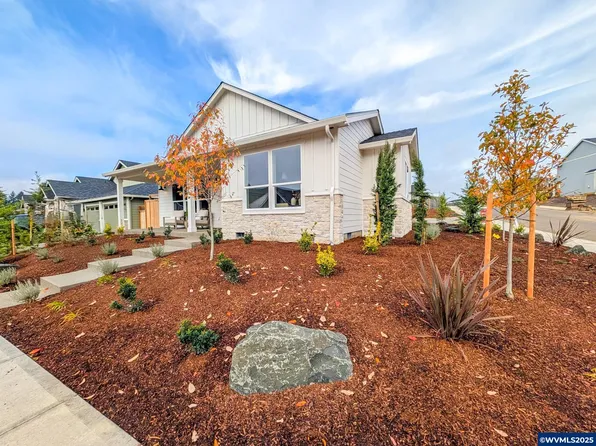 5986 Evangelista St S, Salem, OR 97306