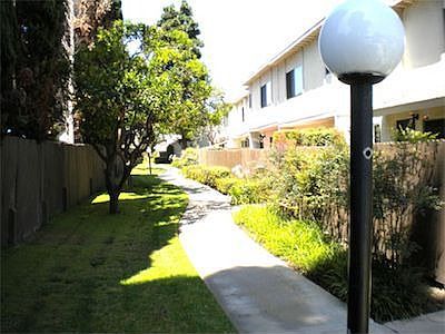 2nd image of 25205 Cypress St APT 5